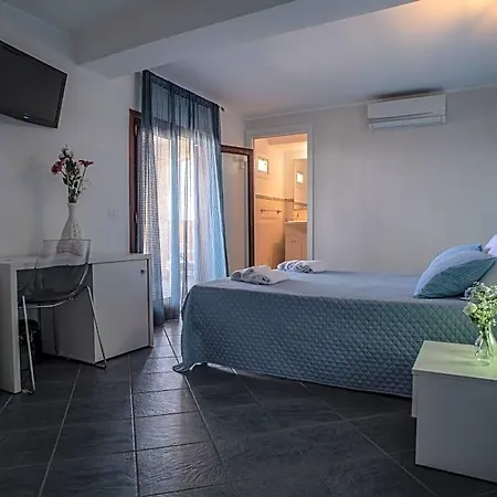 Casa Del Sole Bed & Breakfast 3*